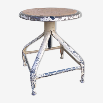 Industrial stool feet bienaise style