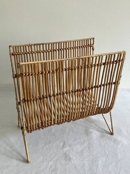 Magazine rack, rattan