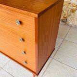 Vintage teak chest of drawers with 4 drawers, circa 1960s/1970s.