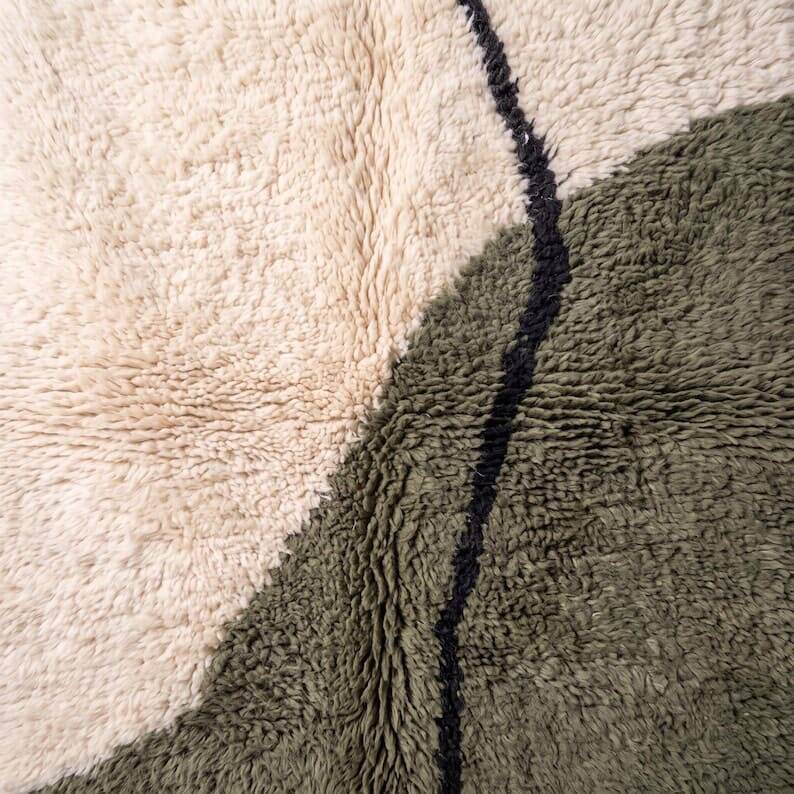Traditional handmade Berber rug 1.5/2.5 m