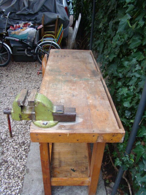 Workbench in wood