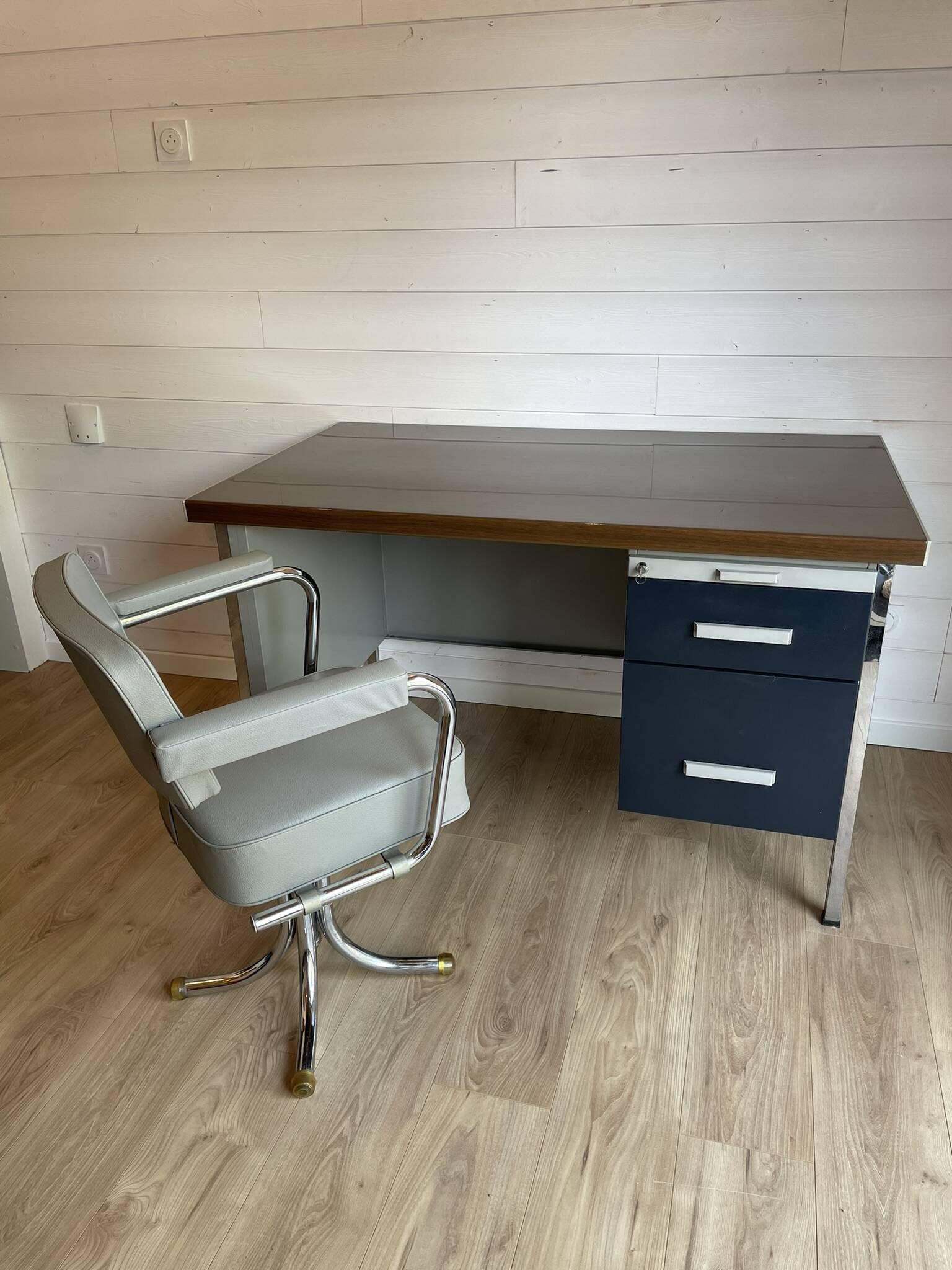 Vintage office chair – Mid-Century style Chrome and Faux leather