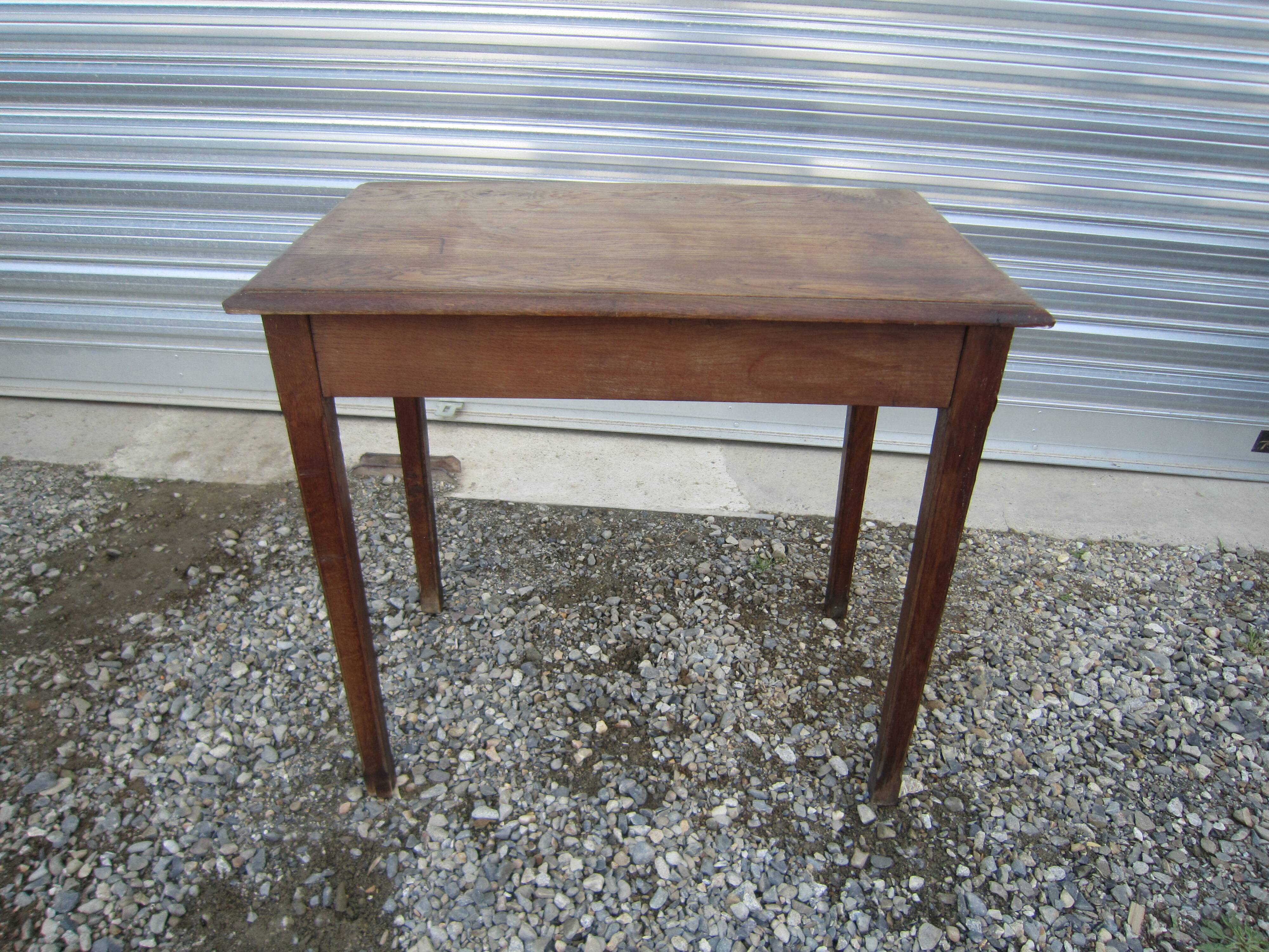 Wooden side table with drawer