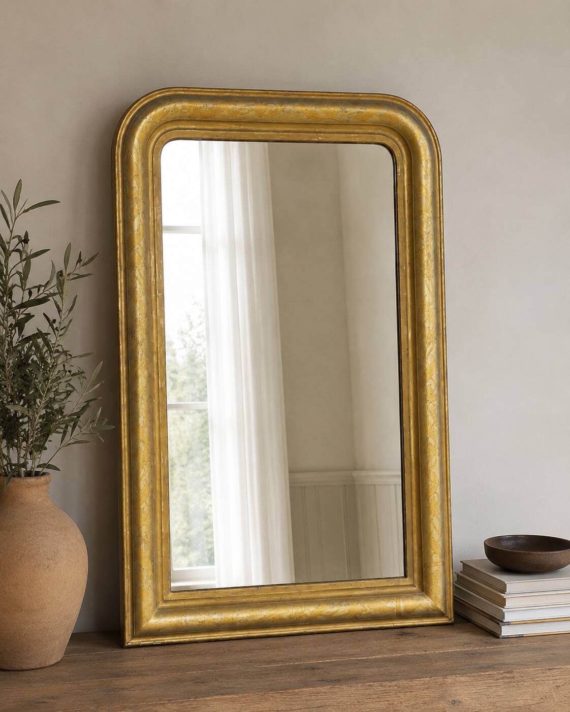 Grand miroir ancien français doré à décor floral peint
