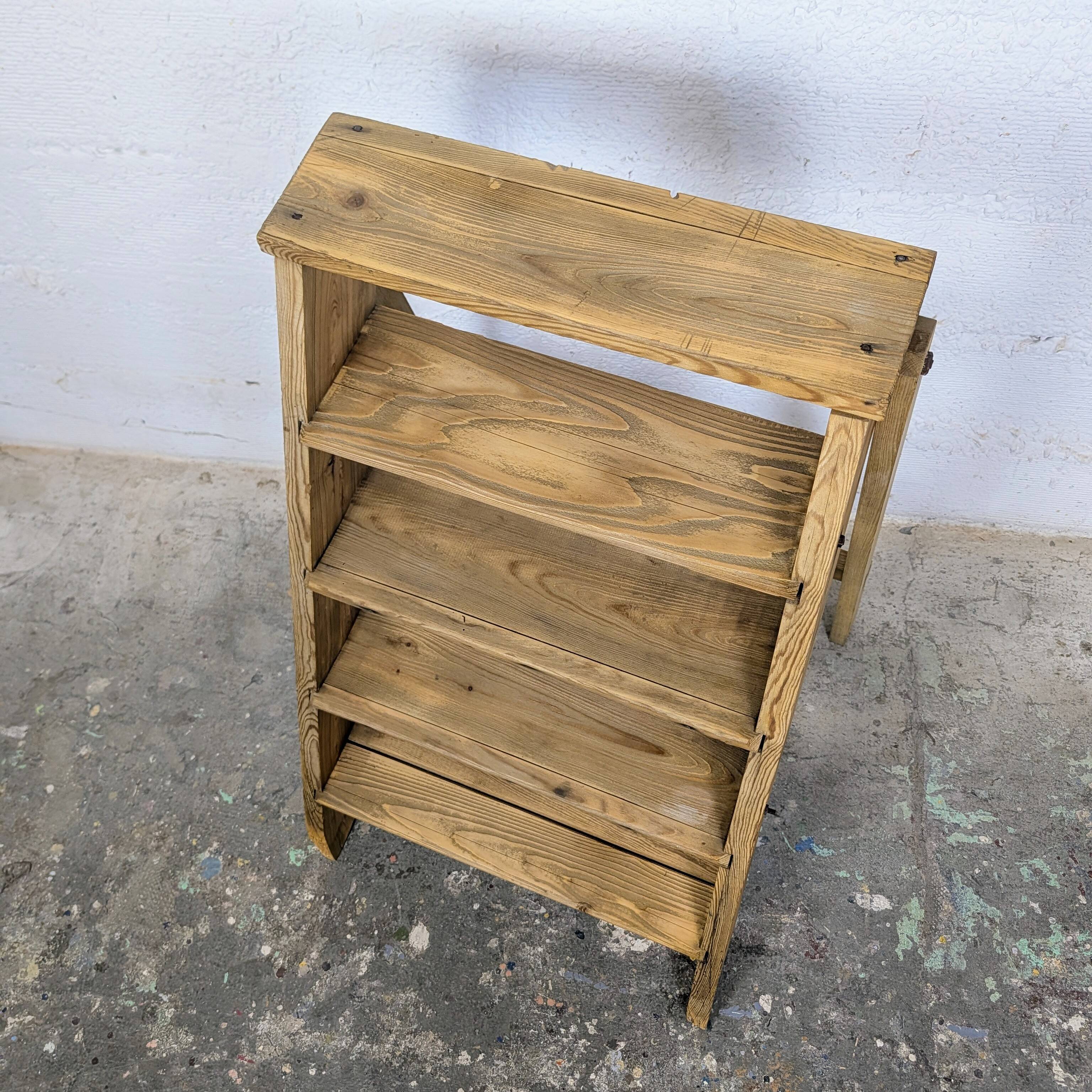 Escabeau vintage en bois massif