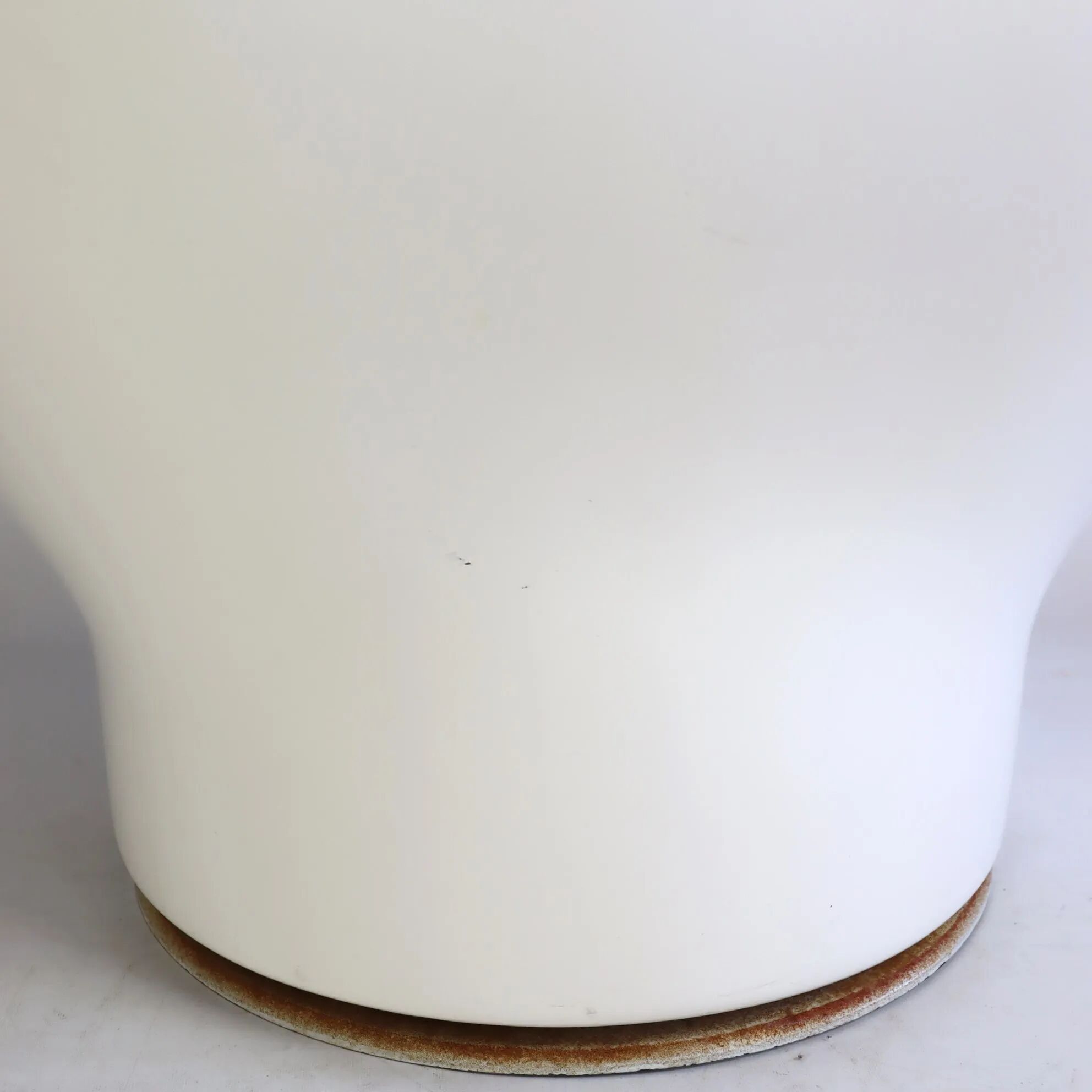 "Karaté" armchair by Michel Cadestin