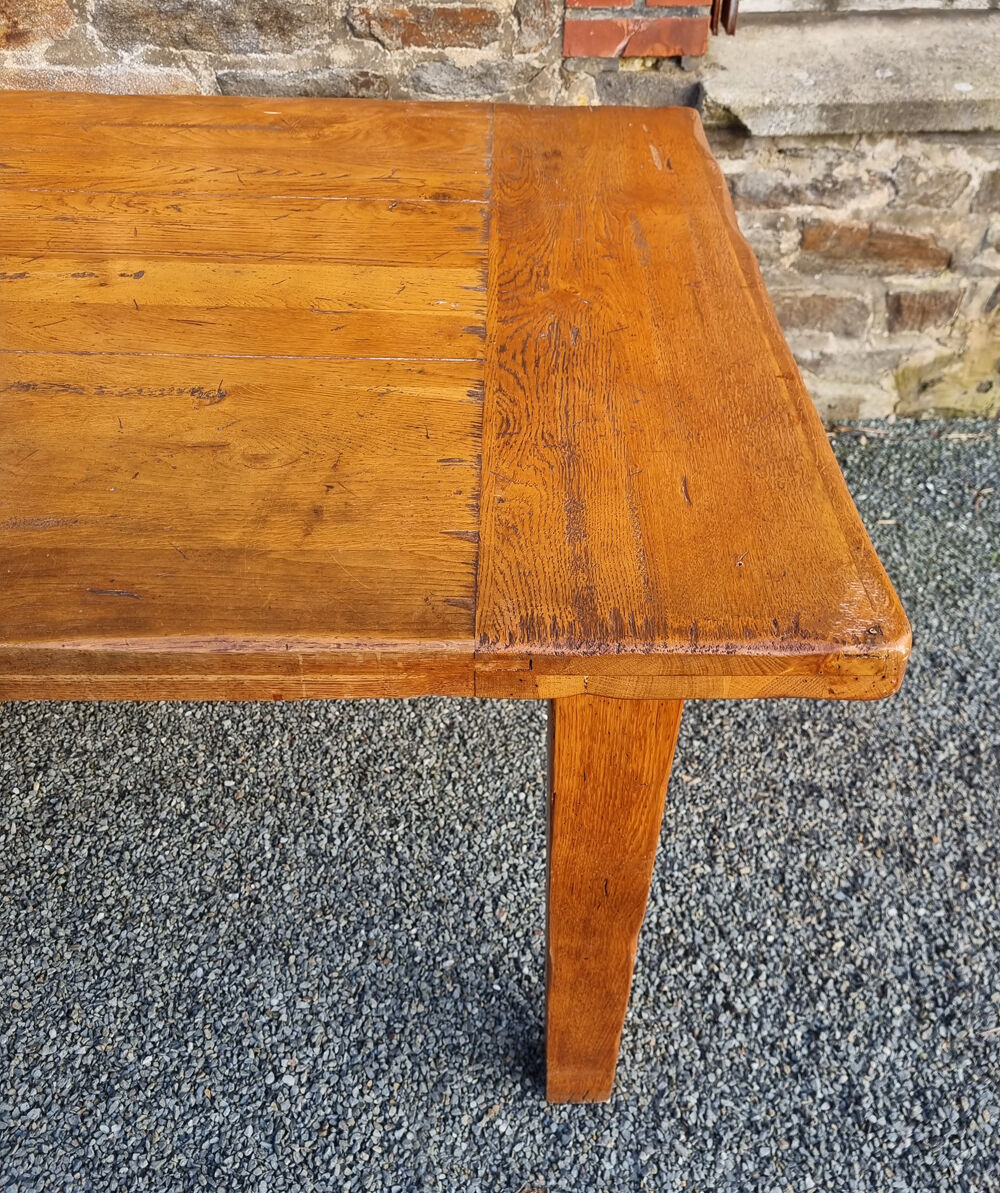 Solid oak farmhouse table, two drawers, vintage, early twentieth century.