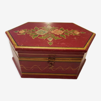 Mongolian lacquered wood jewelry box 29x20cm