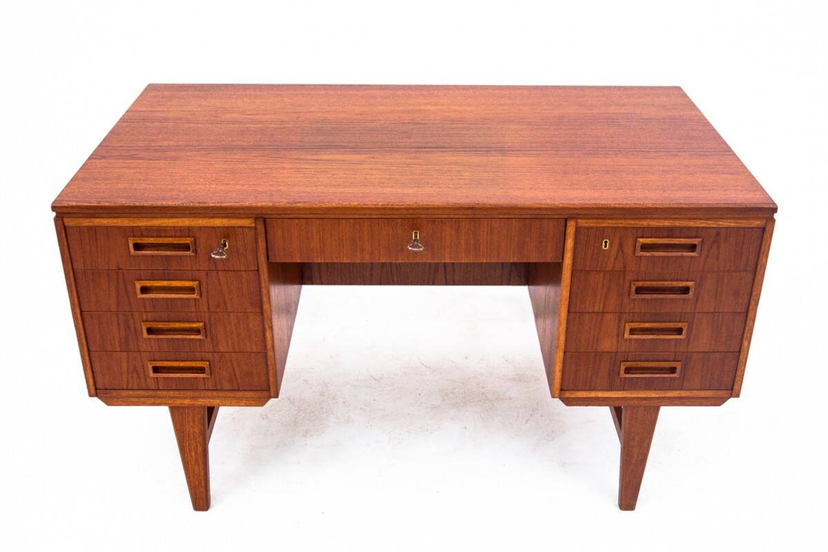 Bureau en teck, Danemark, années 1960.