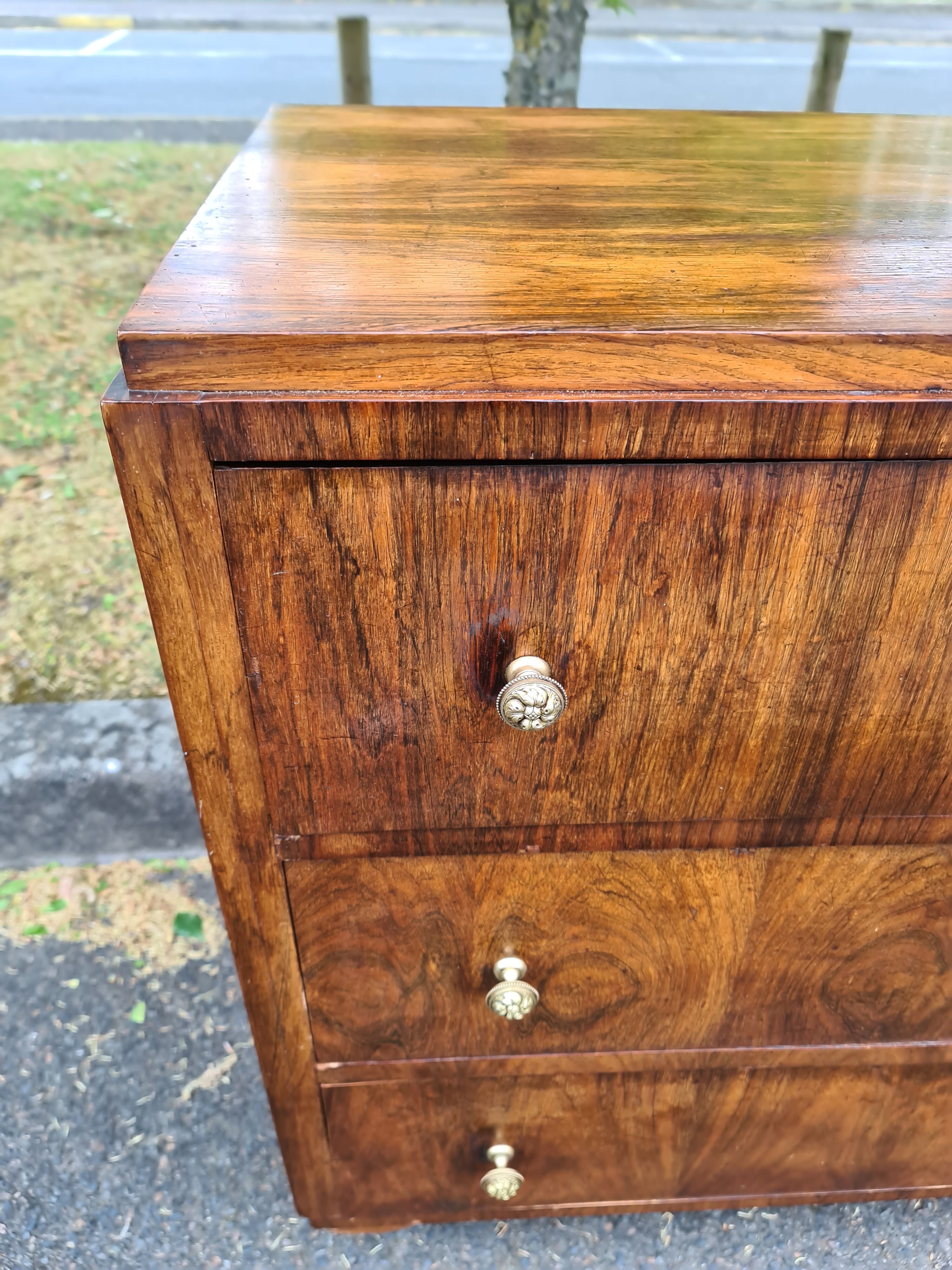 Vintage dresser 1950 Art Deco walnut magnifying glass