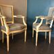 Duo de fauteuils anciens