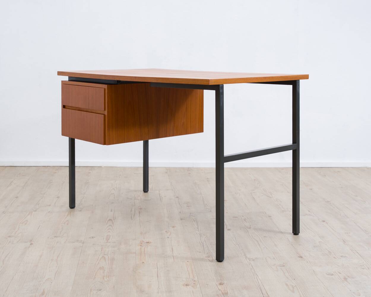 Bureau Mid-Century en teck, années 60
