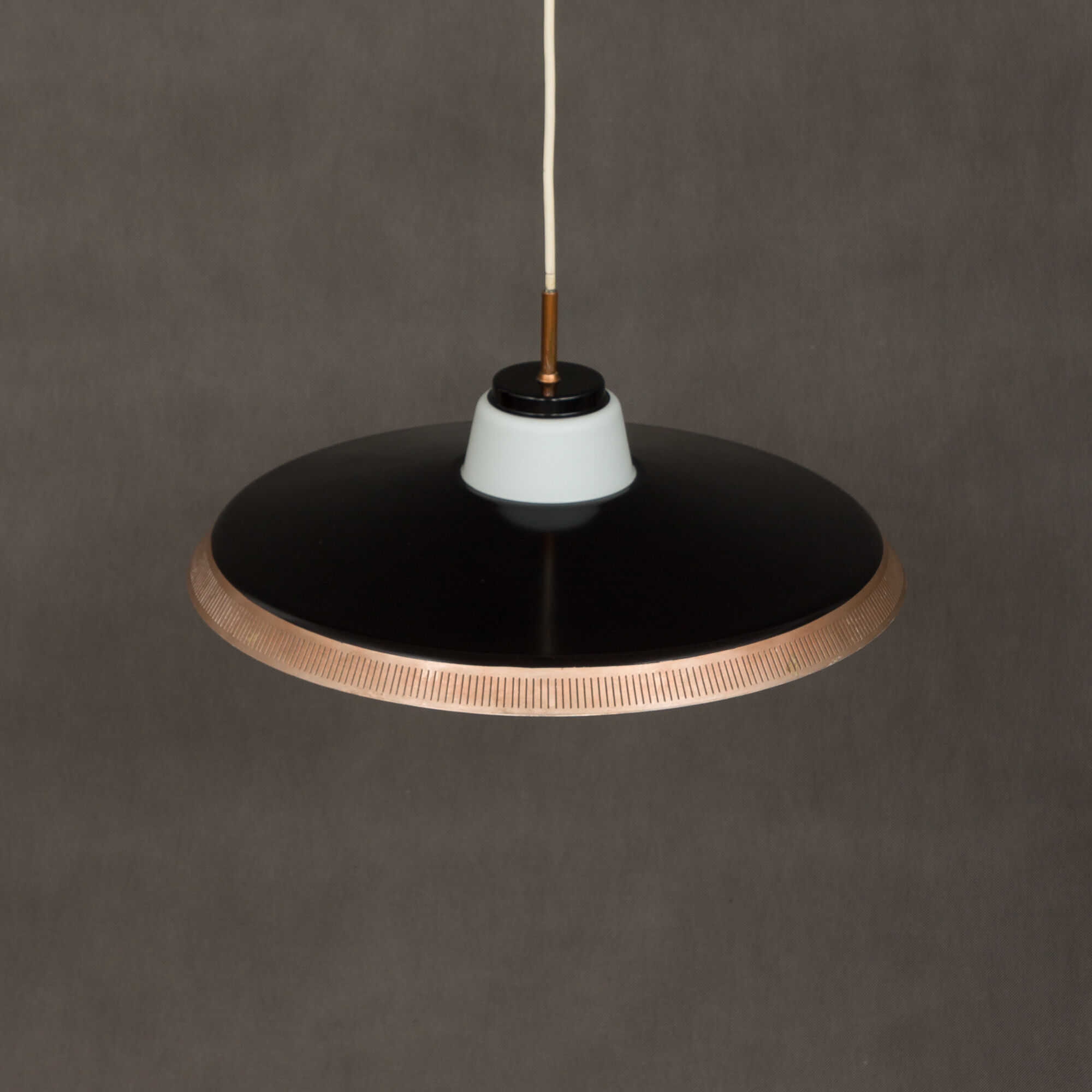 Bent Karly pendant lamp for Lyfa