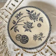 Ironstone cake dish "Marguerite" Large deposit