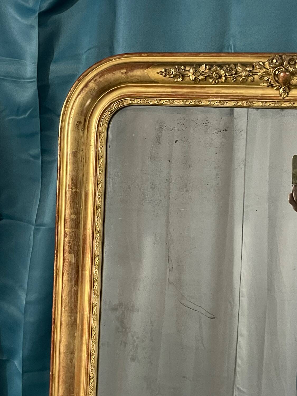 Old mirror from the Louis Philippe period around 1840, original leaf gilding, good condition