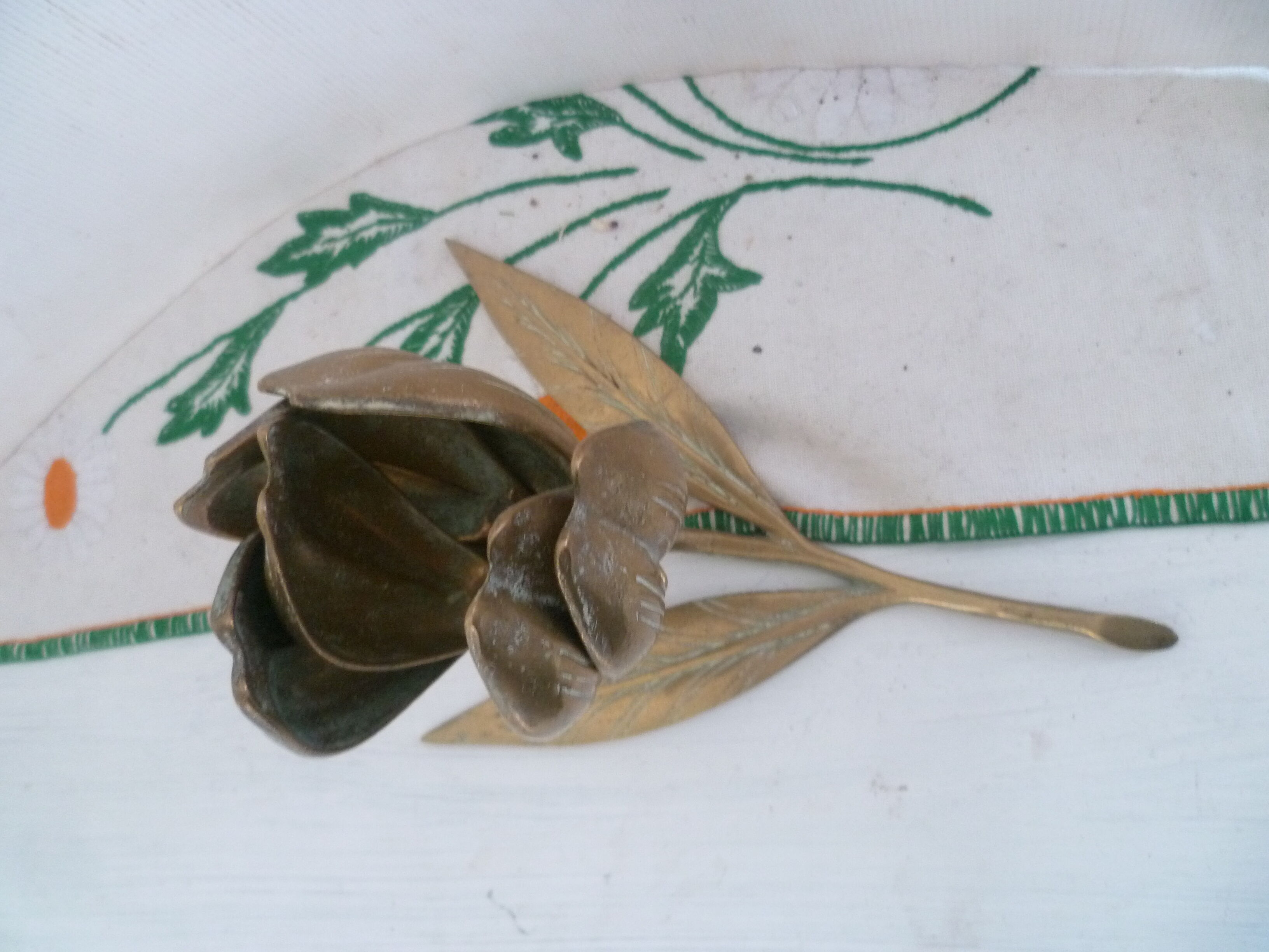 Ashtray "flower" 6 petals in vintage brass 70's