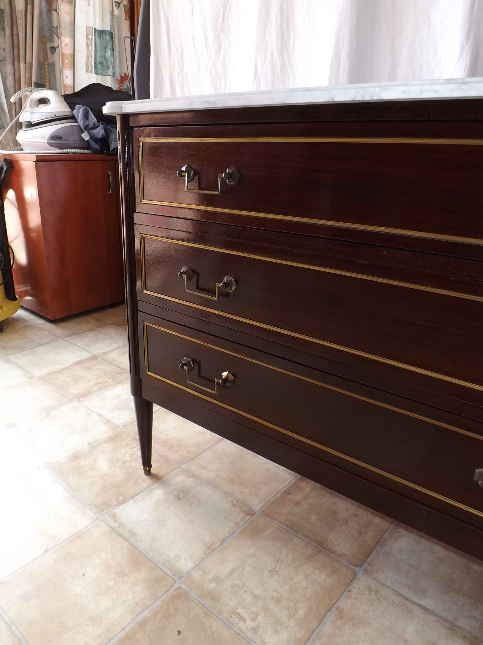 Chest of drawers mahogany Louis XVI 1970