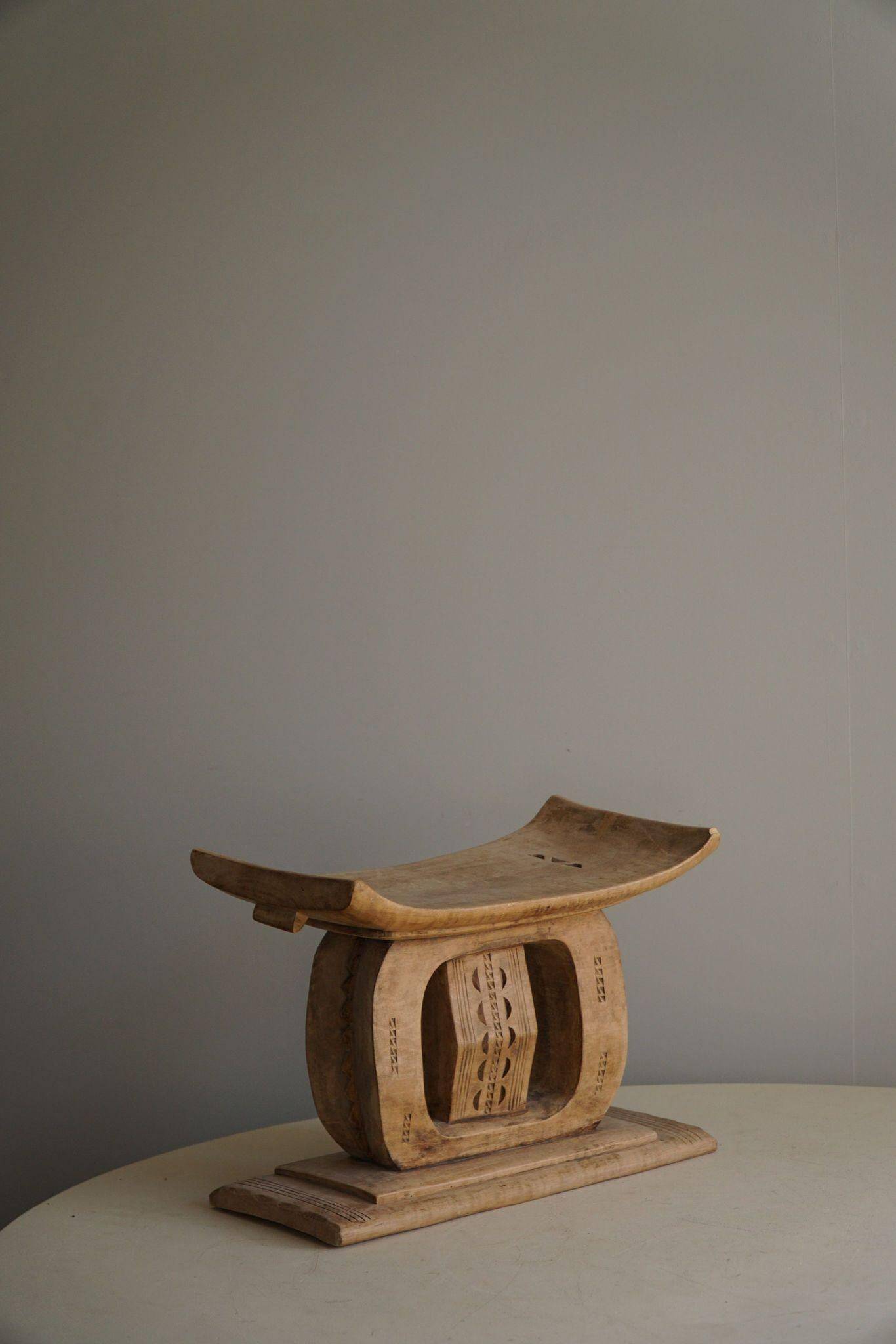 Ashanti stool, hand-carved hardwood stool from West Africa, Wabi Sabi, 20th century
