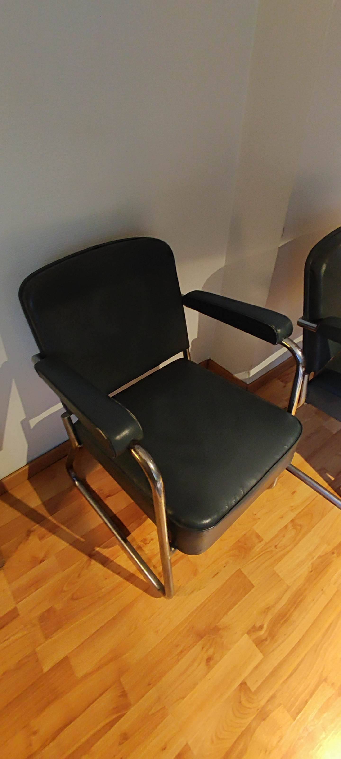 Green Skaï Armchairs Type Ronéo by Pullman from the 1950s