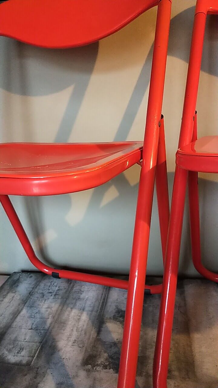 Pair of 80s folding chairs