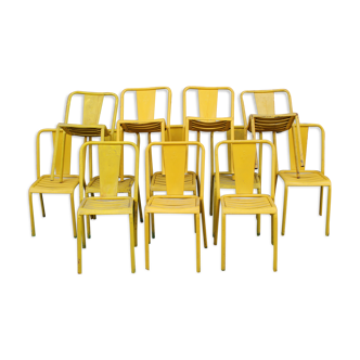Lot de 12 chaises Tolix modèle T4