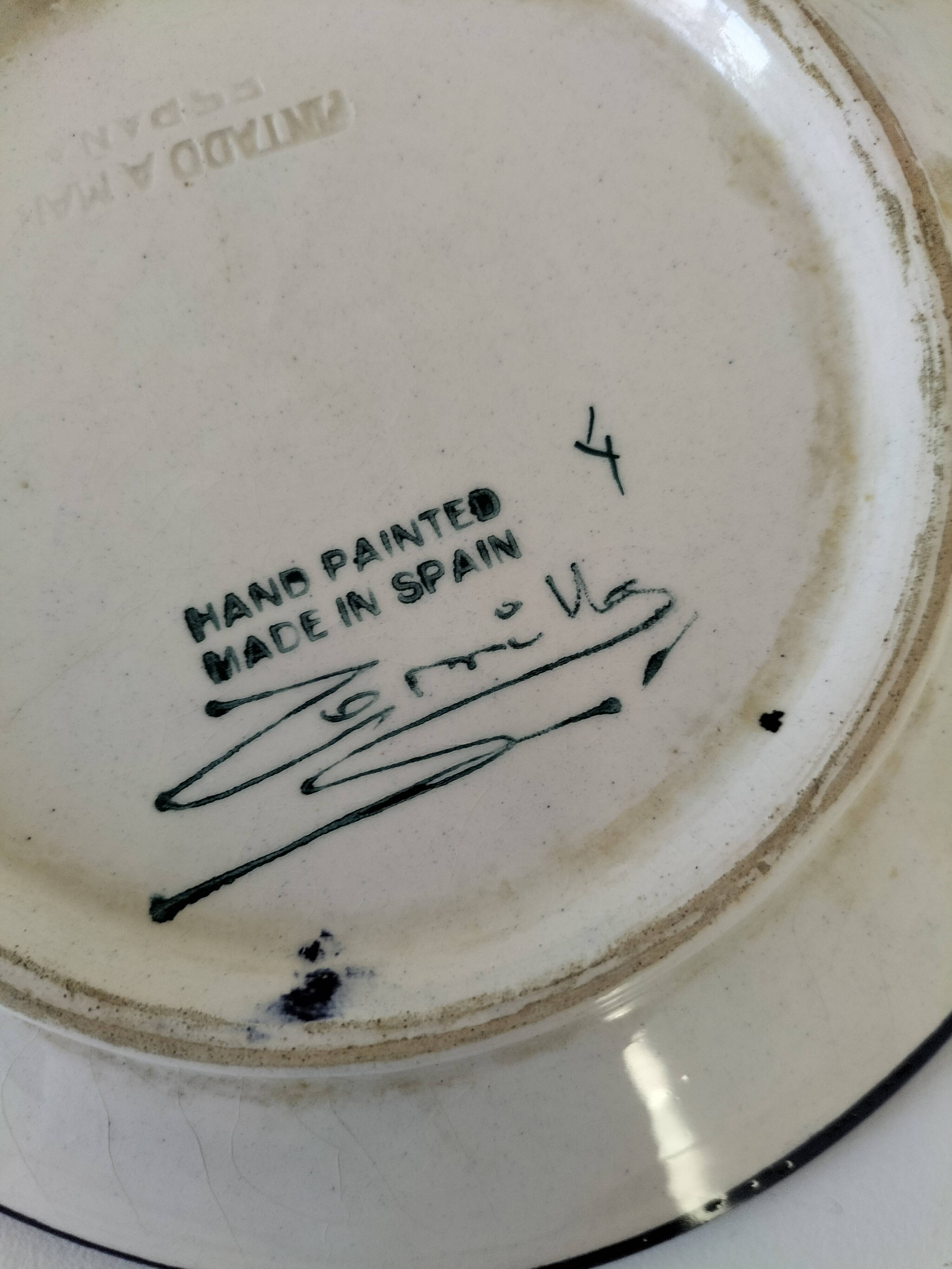 Majolica plates signed Pascual Zorrilla