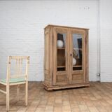Two-door walnut showcase, 19th