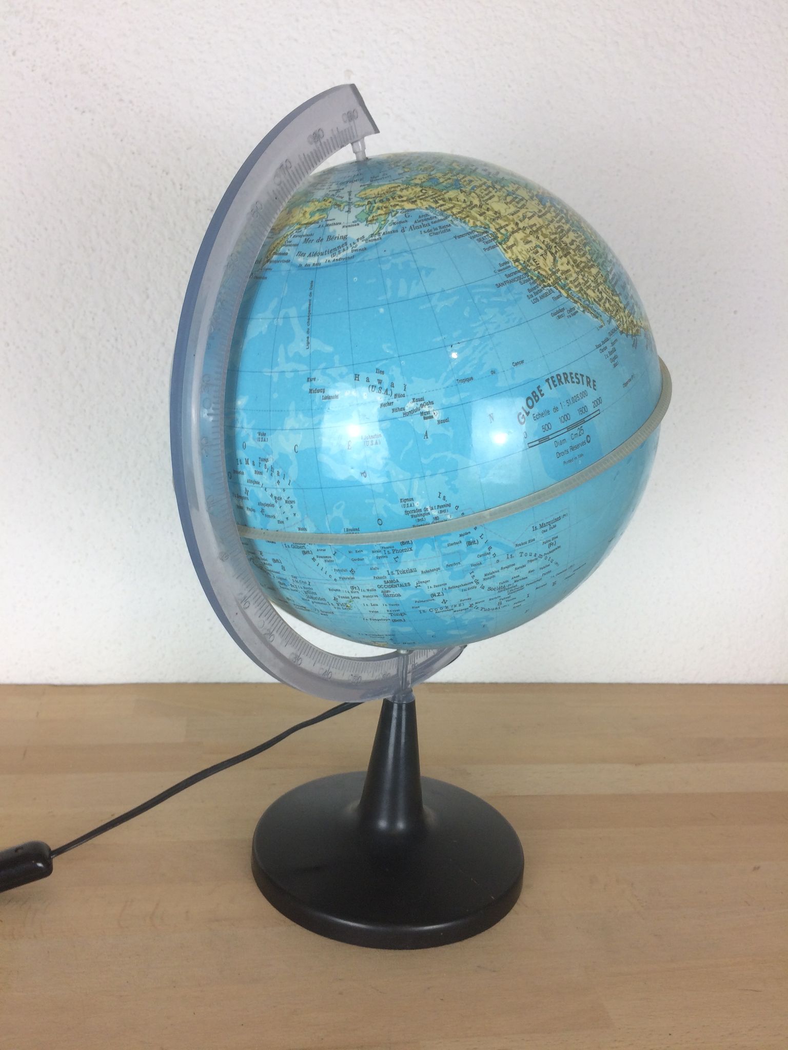 Vintage light globe