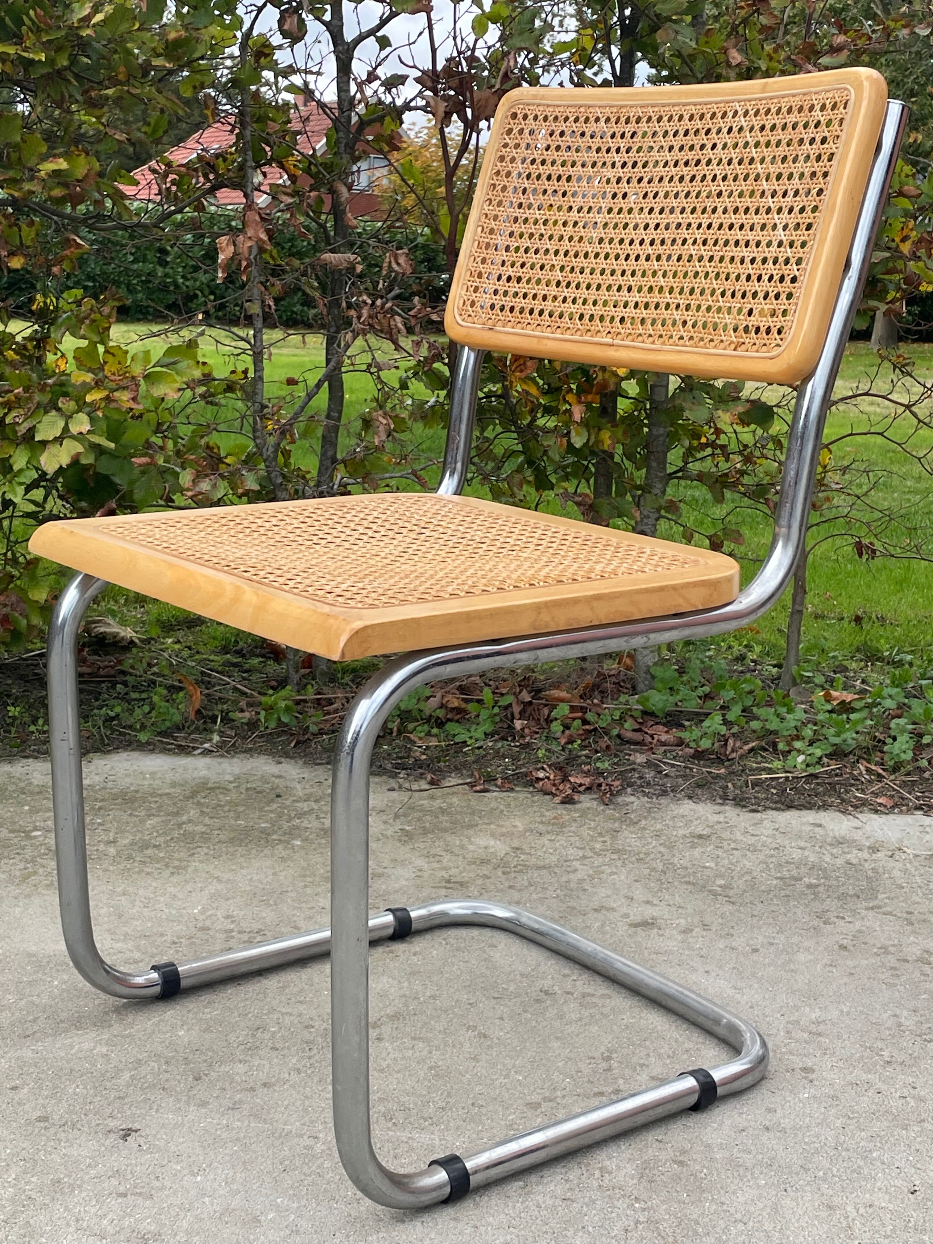 Cesca design chair b32 model in chrome design