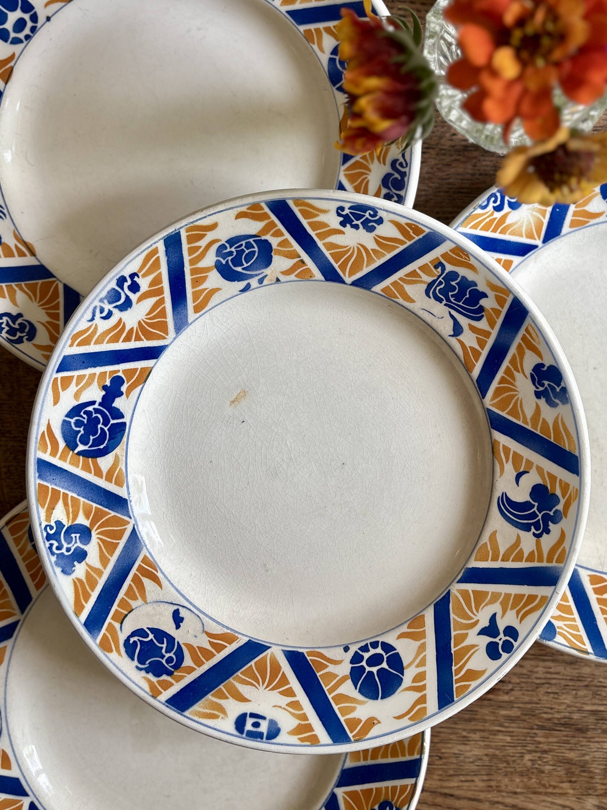 Set of 8 antique flat plates - Canada from Moulin des Loups