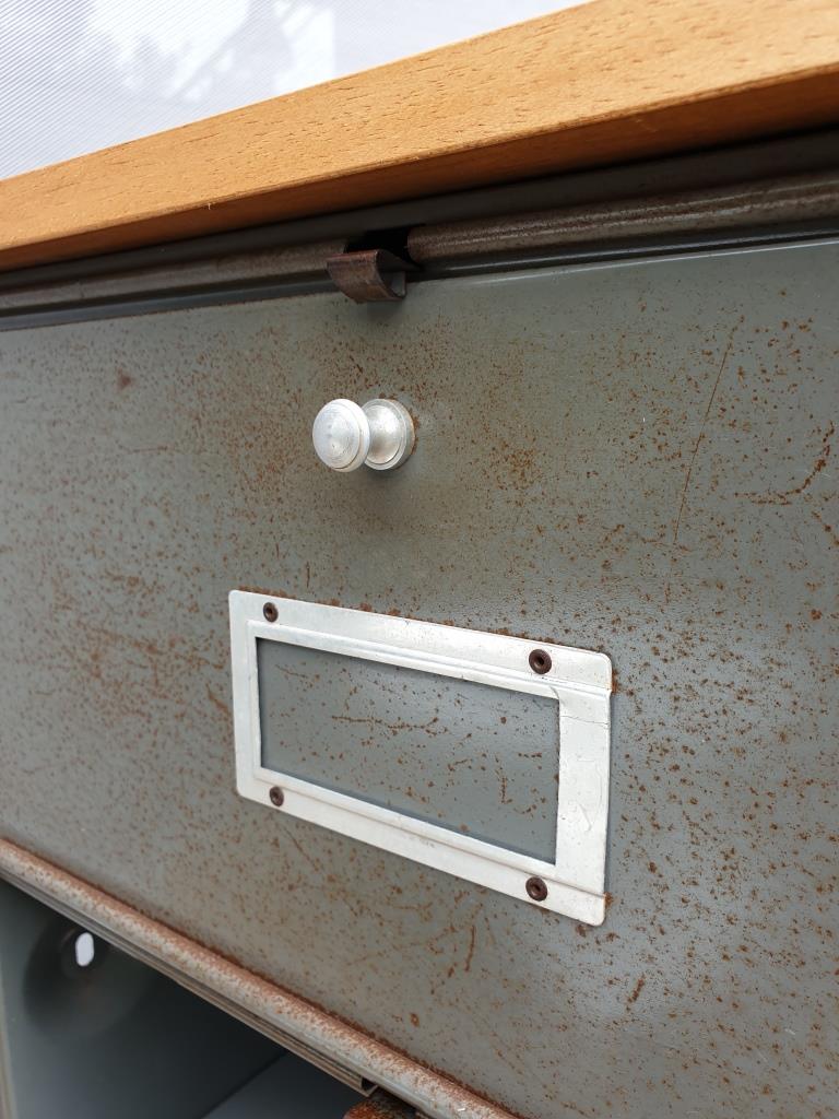 Furniture 4 grey Ronéo flating