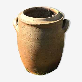 Vintage sandstone pot