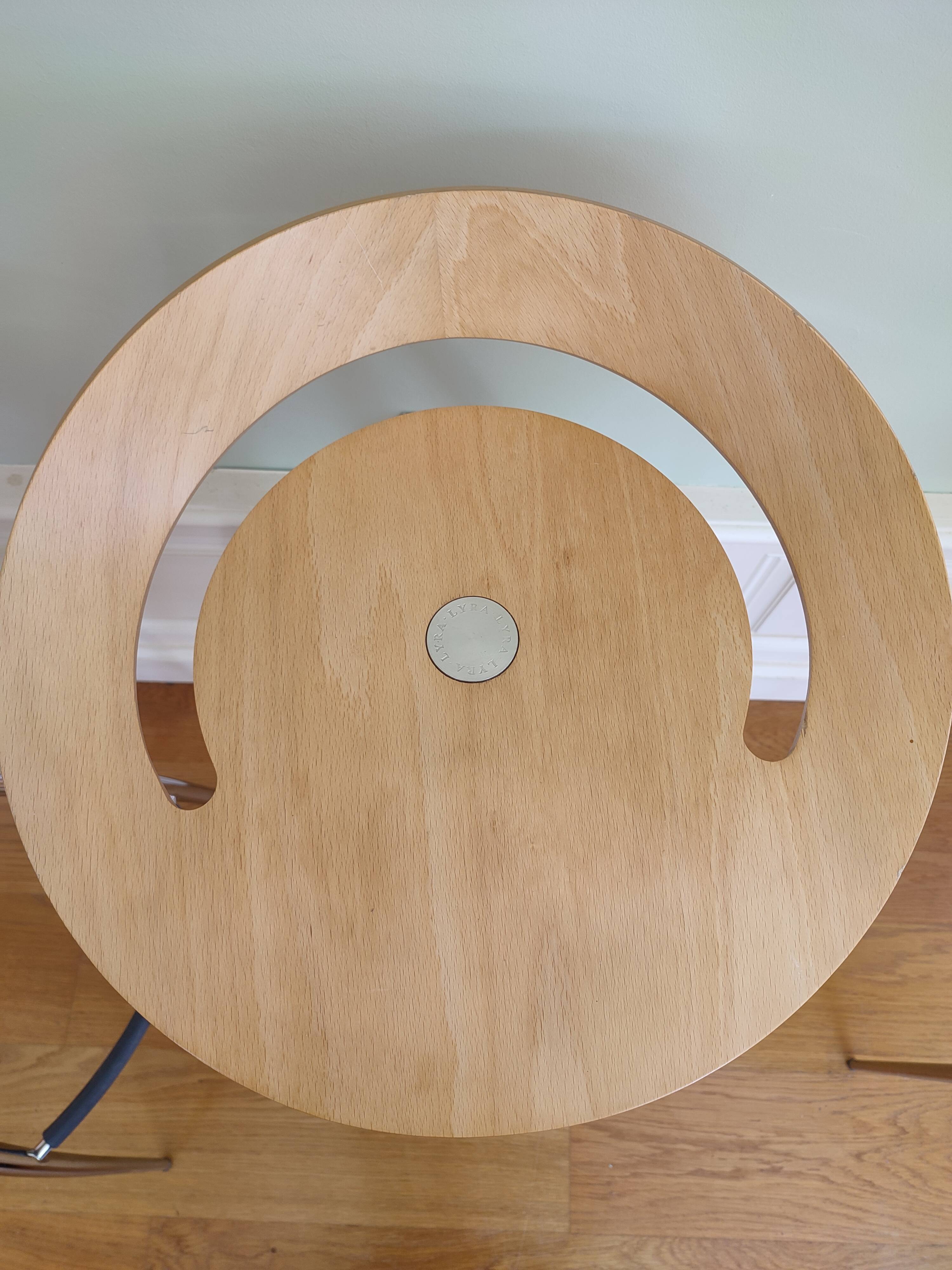Tabourets lyra par design group italia pour magis