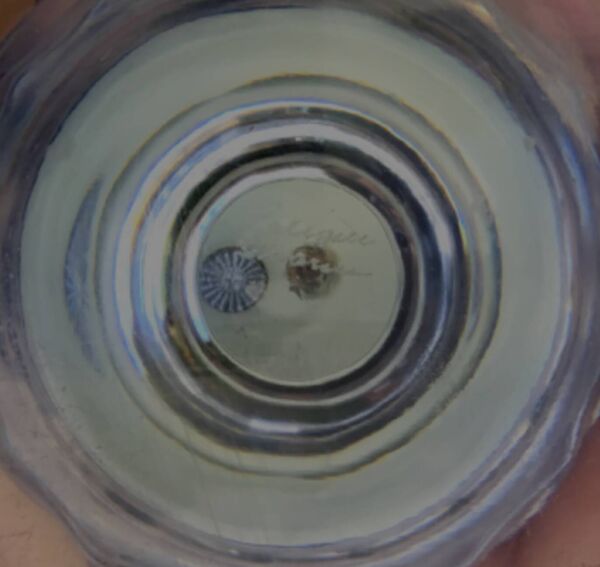 Lalique France briquet de table signé sous la base