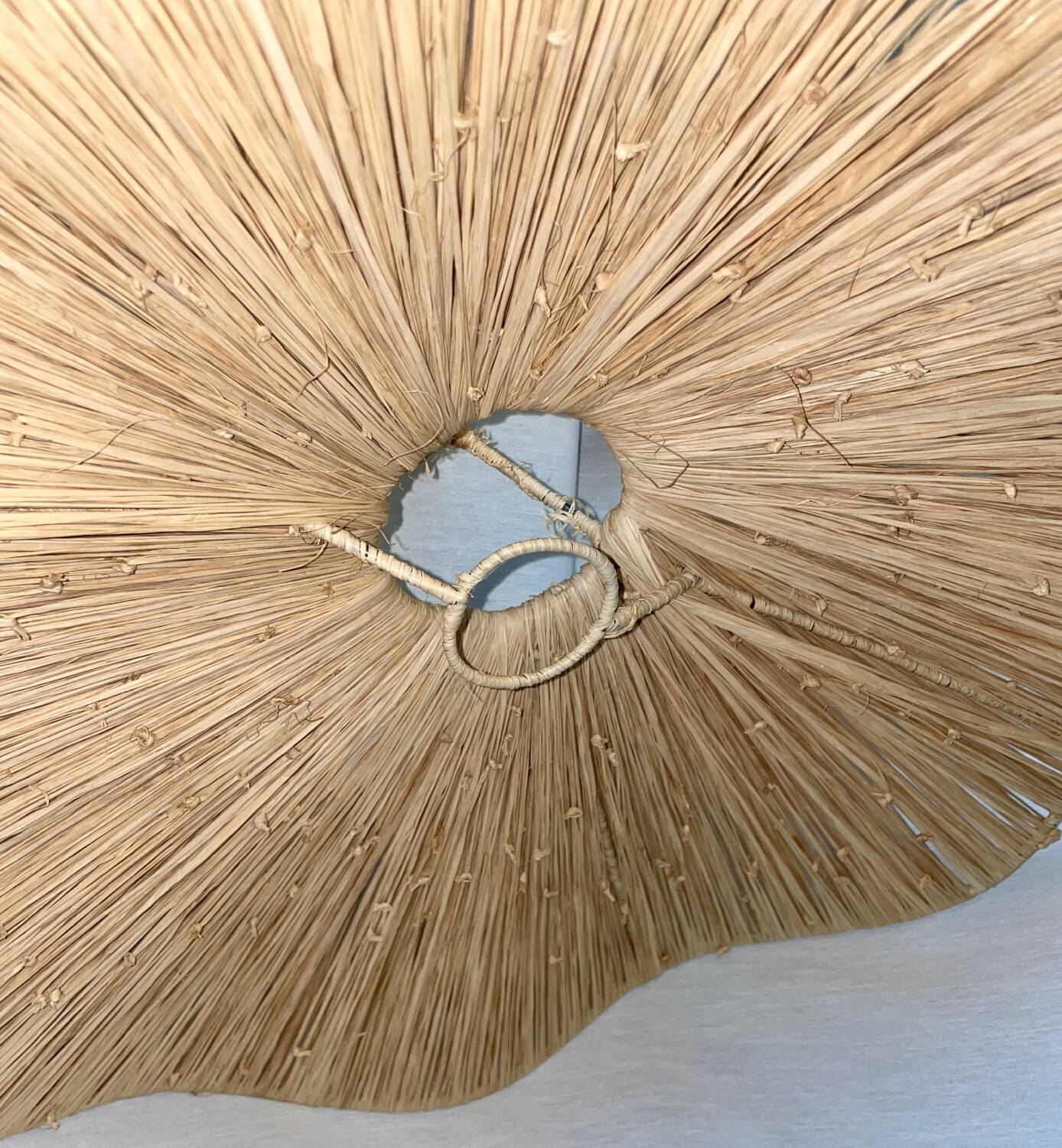 Parasol hanging raffia flower cup