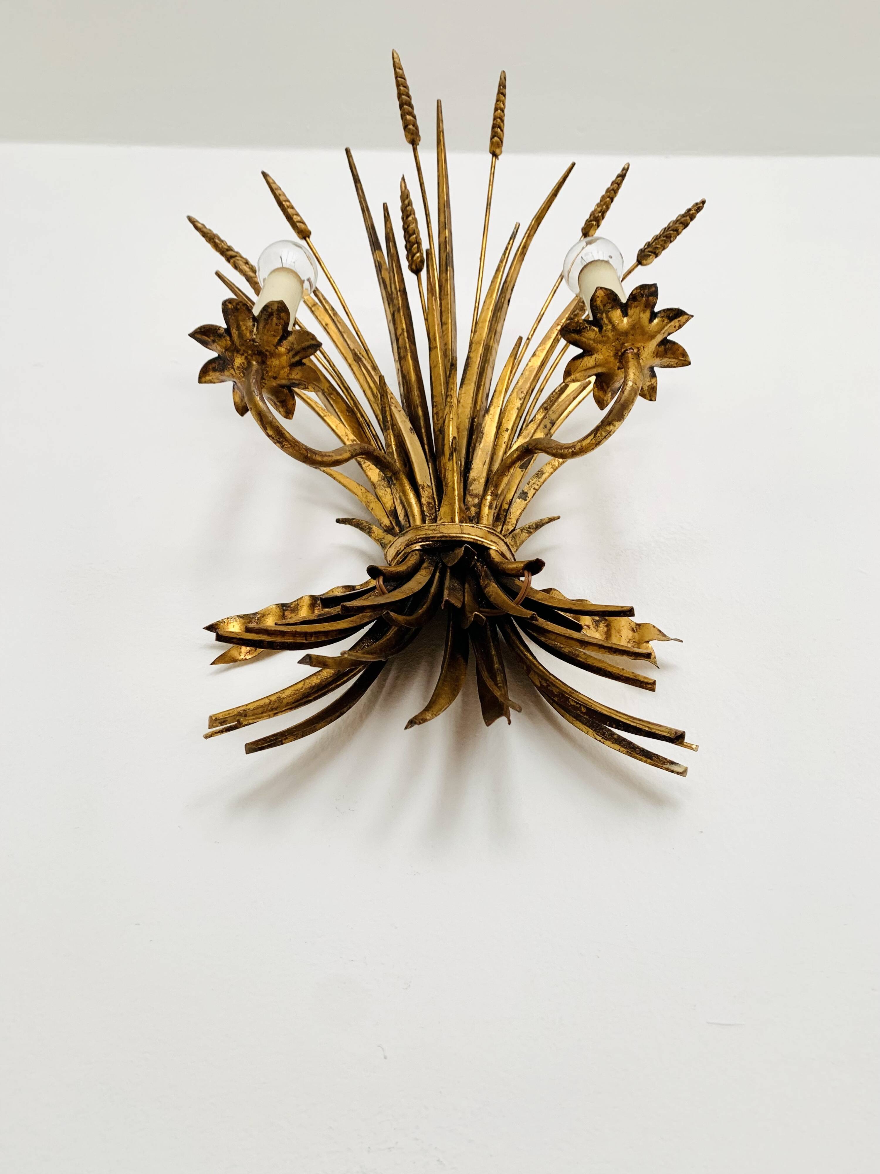Large Gilded Italian Hollywood Regency Metal Wall Lamp by Hans Kögl