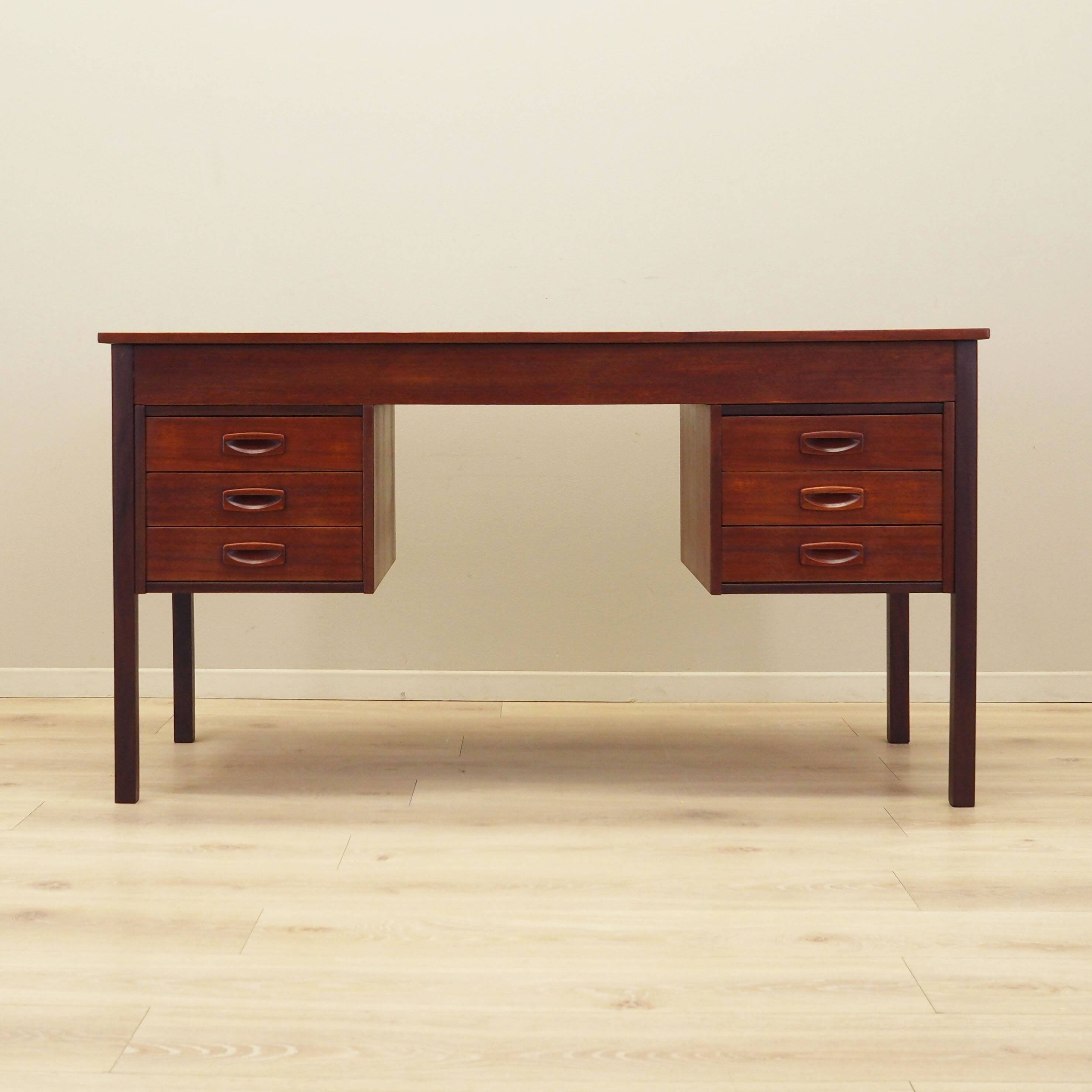 Teak desk, Danish design, 1970s, production: Denmark
