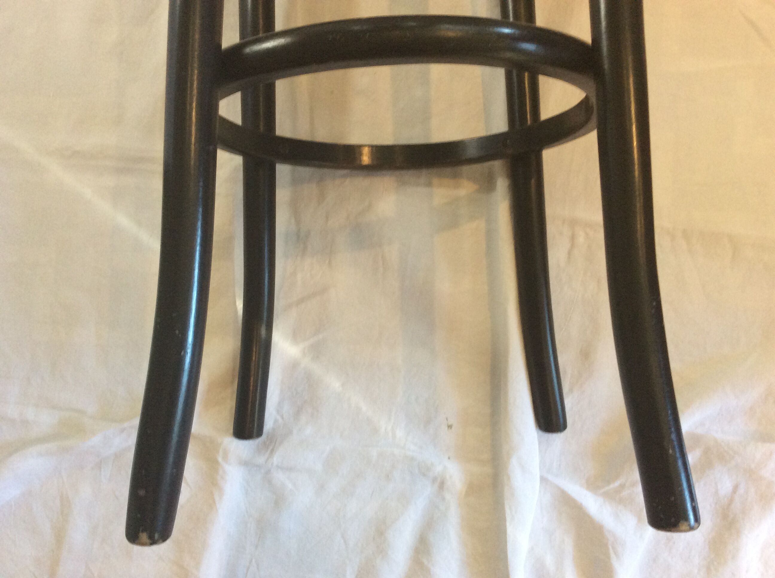 Bistro stool