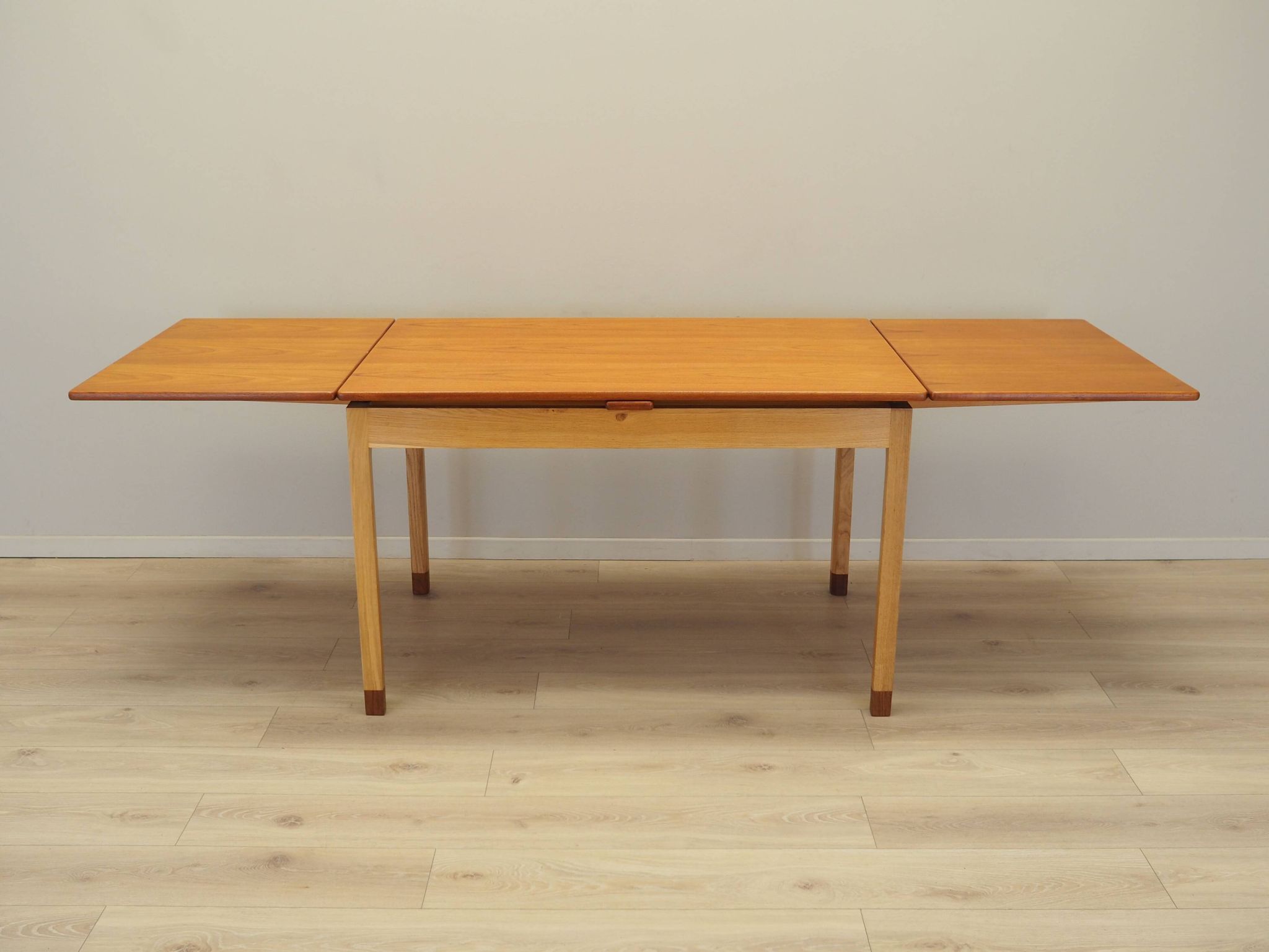 Table extensible, design danois, années 1970, fabricant : SKM