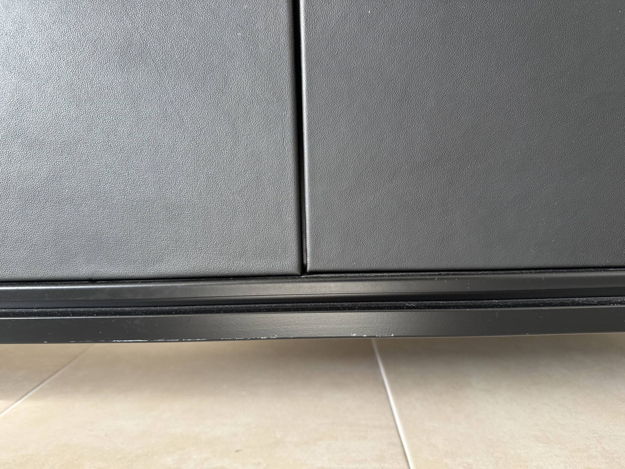 TV cabinet sideboard in metal, steel and leather, Réalto