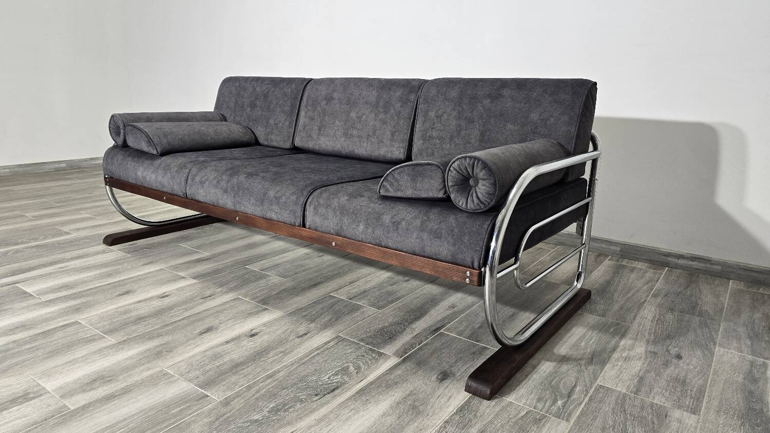 Bauhaus Chrome Sofa by Robert Slezak for Slezak Factories, 1930s