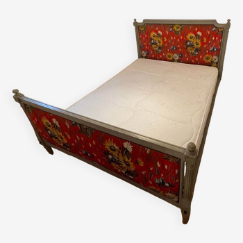 Old Louis XVI style double bed in wood and fabric with slatted base