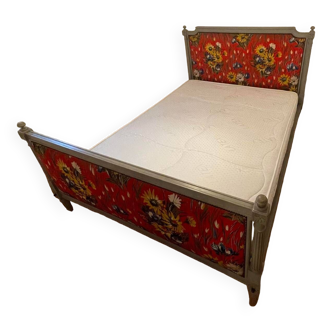Old Louis XVI style double bed in wood and fabric with slatted base