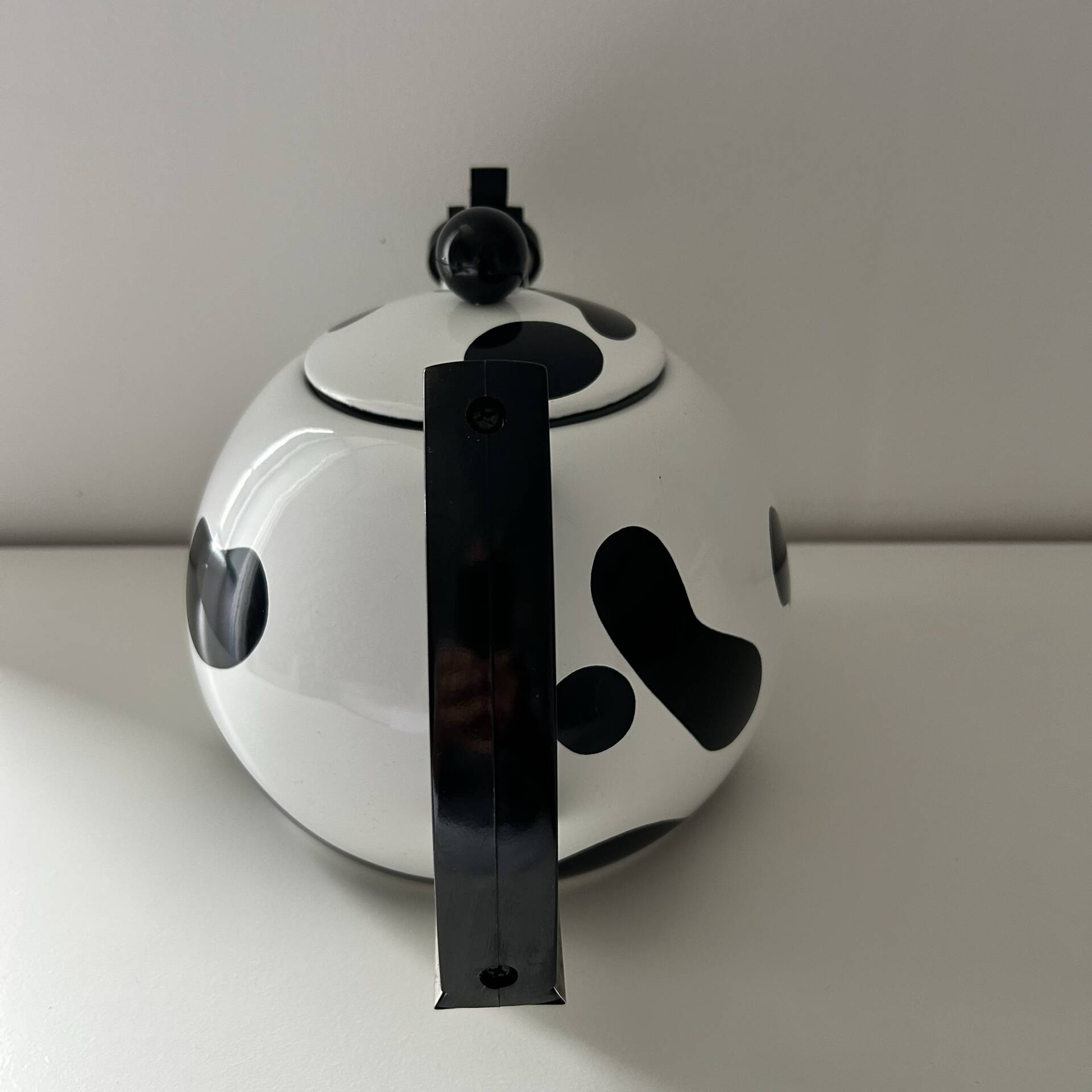 Bicolour kettle 1980