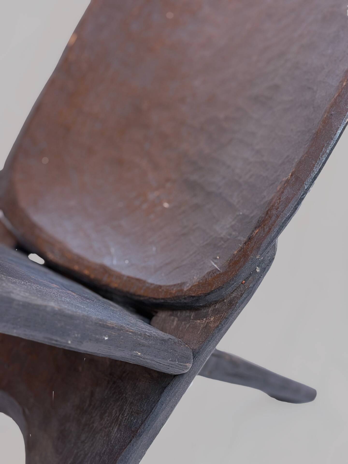 African wooden talking chair – Handmade armchair from Burkina Faso