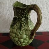 Pitcher - slurry decanter in the shape of a bunch of grapes, perfect condition.