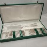 Silver metal dessert fork box with Rocaille-shell pie shovel