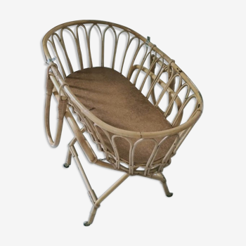 Vintage rattan couffin