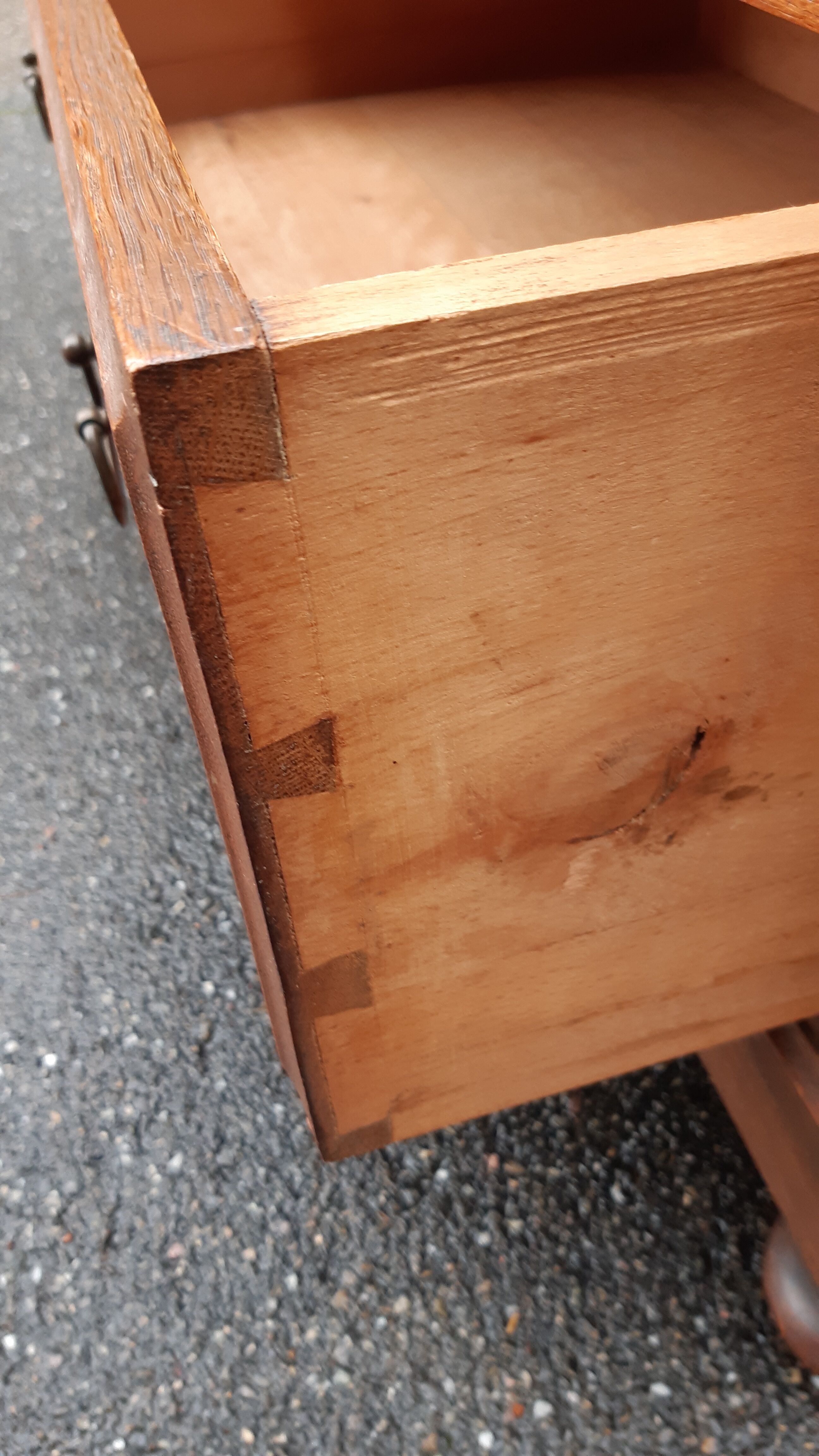 Oak chest of drawers and art deco marble.
