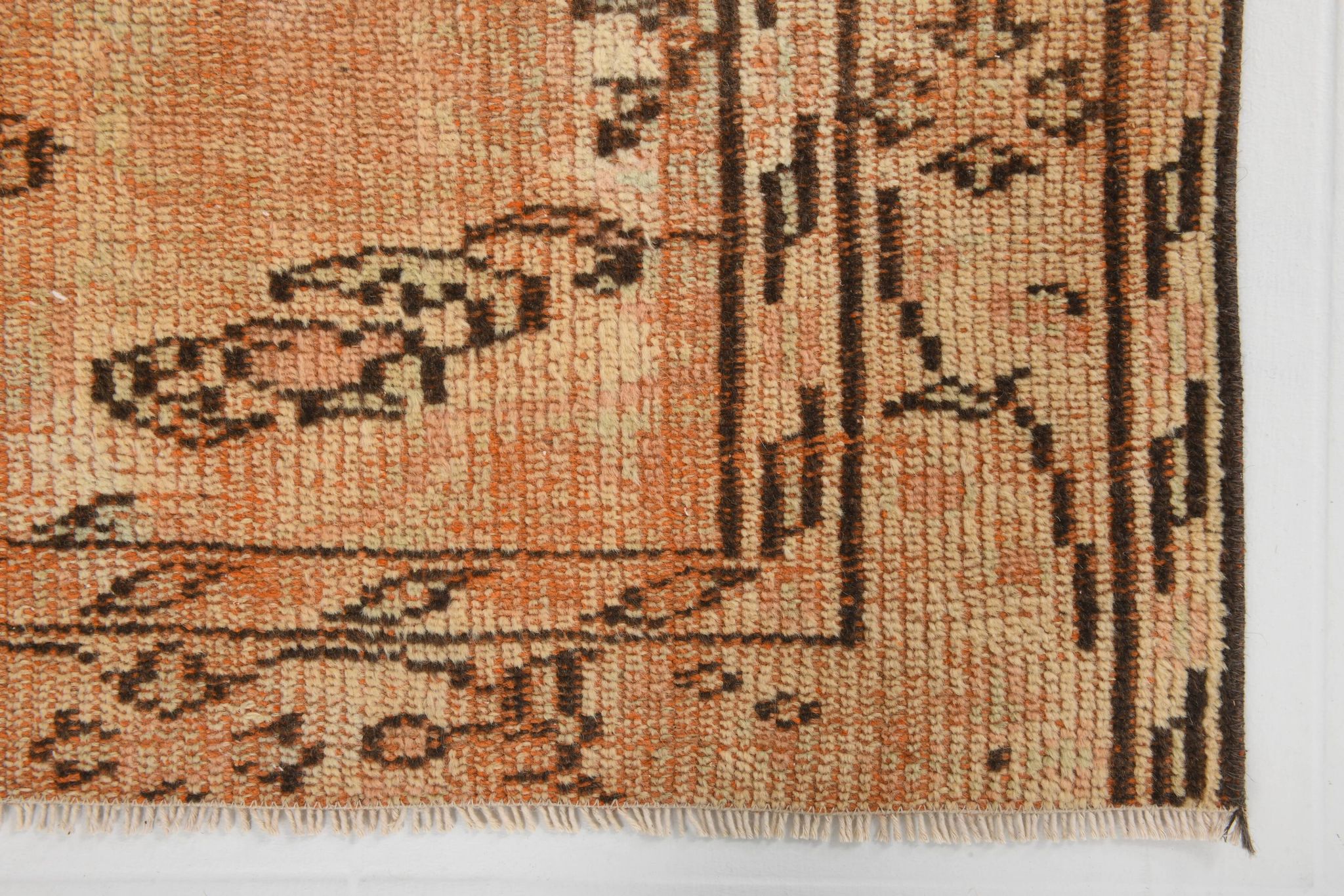 Tapis vintage rose poudré fait main en laine, style oriental doux